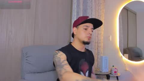 kendel_dimitri online show from November 23, 8:36 am