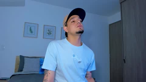 kendel_dimitri online show from November 26, 9:23 am