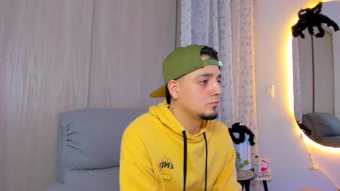 kendel_dimitri online show from November 2, 8:18 am