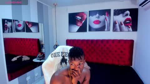 Snapshot of kender21_ chatting on December 18, 12:29 pm Kender online show from December 18, 12:29 pm
