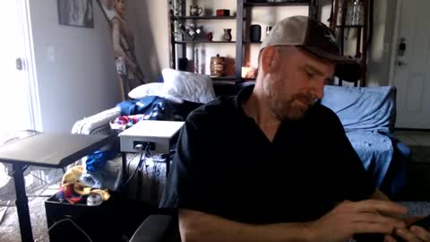 Snapshot of kenkuddles chatting on February 21, 11:32 pm Ken Kuddles online show from February 21, 11:32 pm