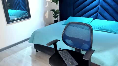 Kenny Thompson online show from February 21, 9:16 pm