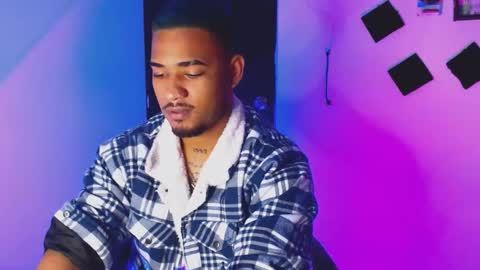 Snapshot of kevin_blackster chatting on October 10, 6:13 pm kevin online show from October 10, 6:13 pm