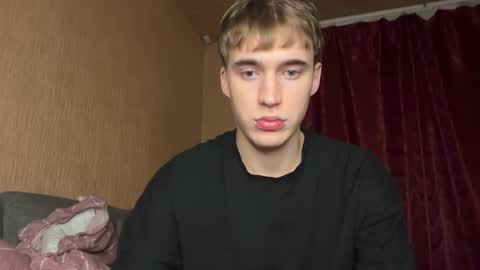 Snapshot of kevin_martin8 chatting on October 10, 8:13 pm Kevin Martin online show from October 10, 8:13 pm