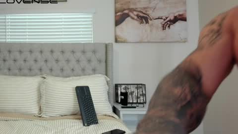 kevinkham online show from March 29, 4:18 pm