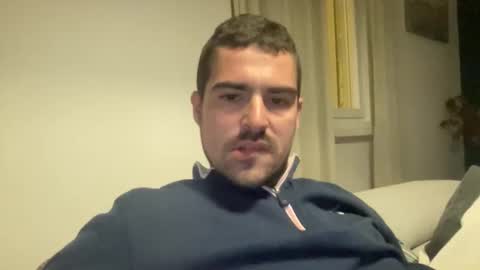 kevinpillobello online show from December 1, 4:32 pm