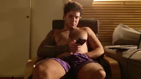 Kevin online show from February 12, 4:51 am