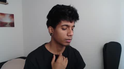 khevinlopezonig online show from February 14, 2:12 pm