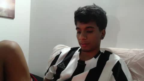 khevinlopezonig online show from February 1, 1:12 am