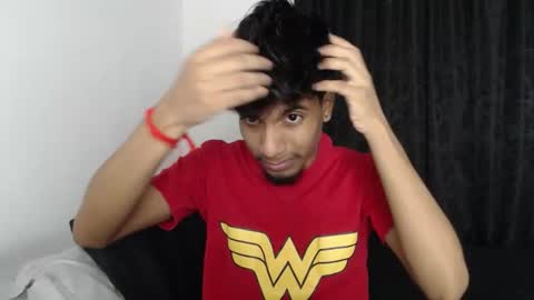 khevinlopezonig online show from September 24, 9:19 am