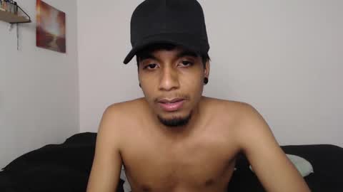 khevinlopezonig online show from September 9, 5:51 am