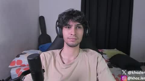 khozler_ online show from October 27, 4:15 am