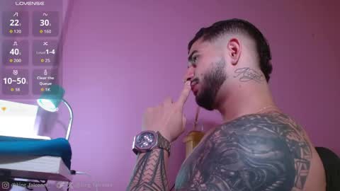 Angel Falconer online show from May 19, 1:56 am