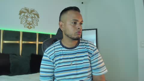 kingg_jay online show from June 7, 12:23 pm
