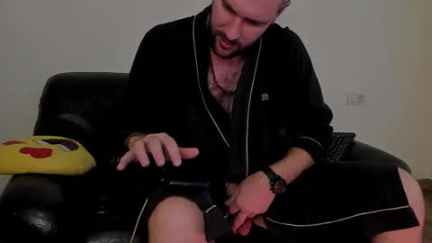 The King online show from October 18, 1:16 pm