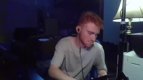 Snapshot of kingoffootfetish chatting on December 5, 6:43 am Master  King Tommy online show from December 5, 6:43 am