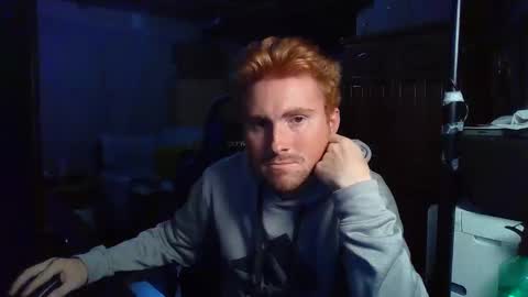 Snapshot of kingoffootfetish chatting on October 20, 4:05 am Master  King Tommy online show from October 20, 4:05 am