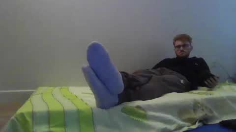 Snapshot of kingoffootfetish chatting on February 15, 6:44 pm Master  King Tommy online show from February 15, 6:44 pm