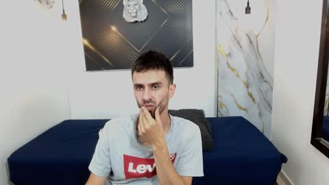 KING  online show from March 28, 8:36 am