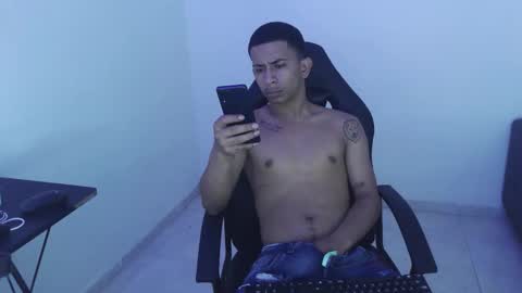 DOMINANT ALPHA KINGS online show from March 14, 6:37 pm