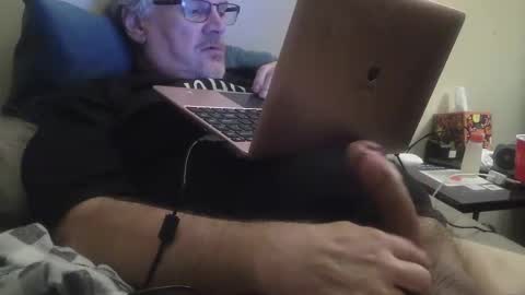 kingtongue10 online show from April 20, 7:22 am