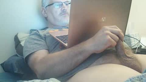 kingtongue10 online show from January 17, 1:25 pm