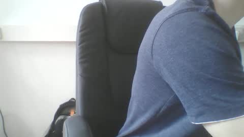 Max online show from April 14, 10:26 am