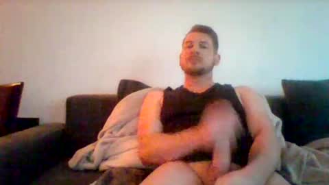 Snapshot of kinkylionboy chatting on February 12, 3:27 pm kinkylionboy online show from February 12, 3:27 pm