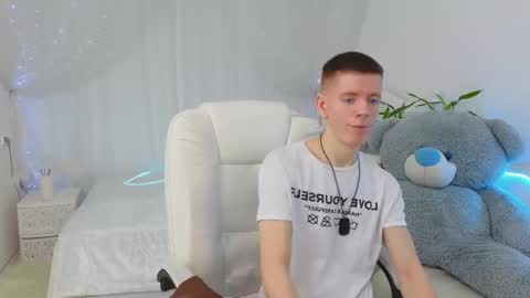    online show from March 7, 7:08 am