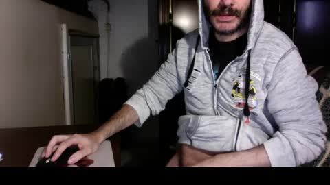 kissofbanned1983 online show from October 30, 11:33 am