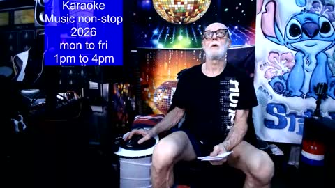 kiveuxmakeu online show from January 10, 11:42 pm