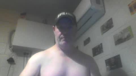 kiwiguy19773 online show from July 7, 7:09 am