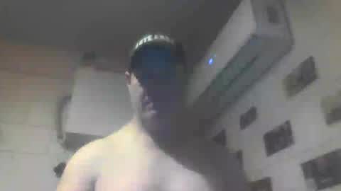 kiwiguy19773 online show from June 24, 7:22 am