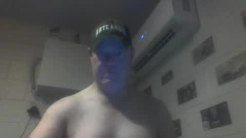kiwiguy19773 online show from June 5, 7:14 am