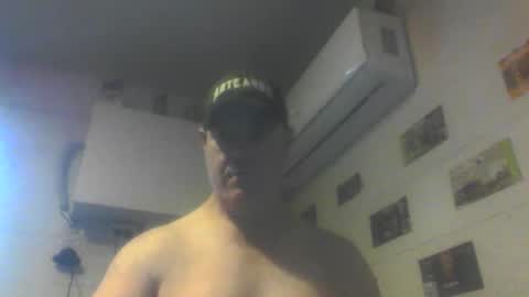 kiwiguy19773 online show from June 7, 3:13 am