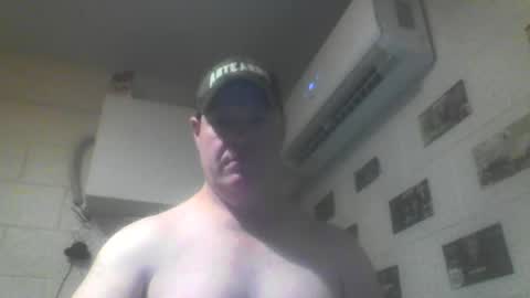 kiwiguy19773 online show from July 10, 10:19 am