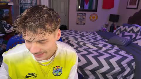 Kyle online show from December 27, 2:23 pm