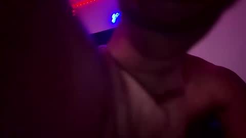 kjwitdawood online show from October 5, 5:00 am