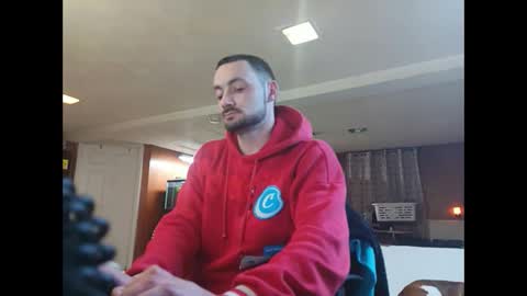 LOUiViLAN online show from January 4, 11:06 pm