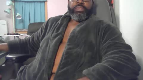 ChubbyBlkKing82 online show from January 28, 11:17 pm