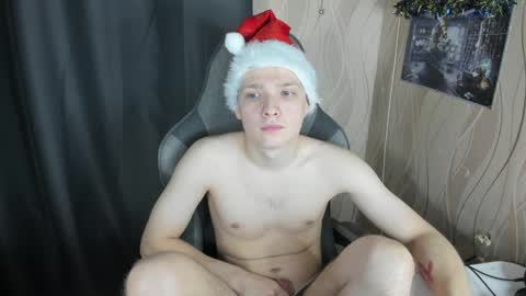 Snapshot of konnor_deviant chatting on December 19, 10:53 pm konnor_deviant online show from December 19, 10:53 pm
