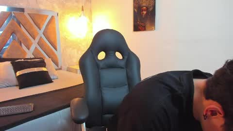 Kraven online show from April 16, 3:39 am