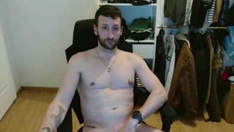 krevett80800 online show from January 25, 7:18 pm