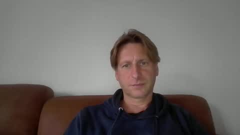 kristof8504 online show from November 26, 8:39 am