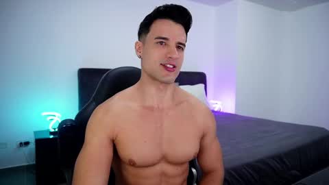 Snapshot of krops_ chatting on March 5, 11:06 am KROPS online show from March 5, 11:06 am