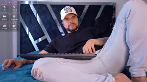 Kroy Wood online show from October 1, 3:16 pm