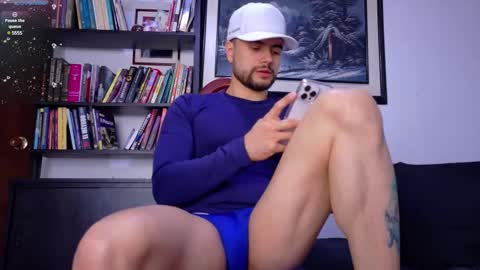 Kroy Wood online show from March 8, 2:38 pm