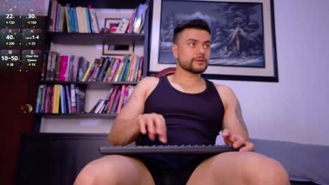 Kroy Wood online show from December 14, 1:06 pm