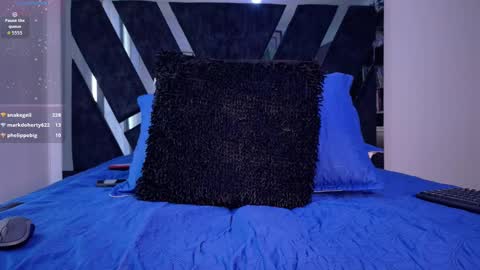 Kroy Wood online show from September 13, 2:07 pm