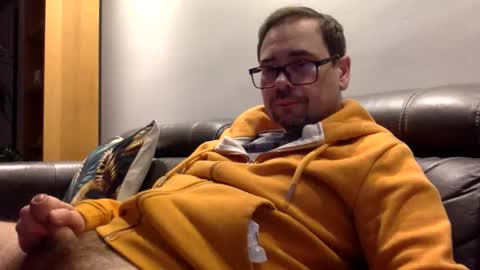 krzysztof1977 online show from March 17, 10:23 pm